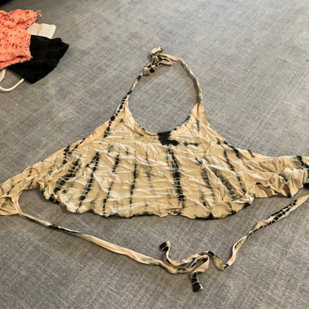 Flowy crop top